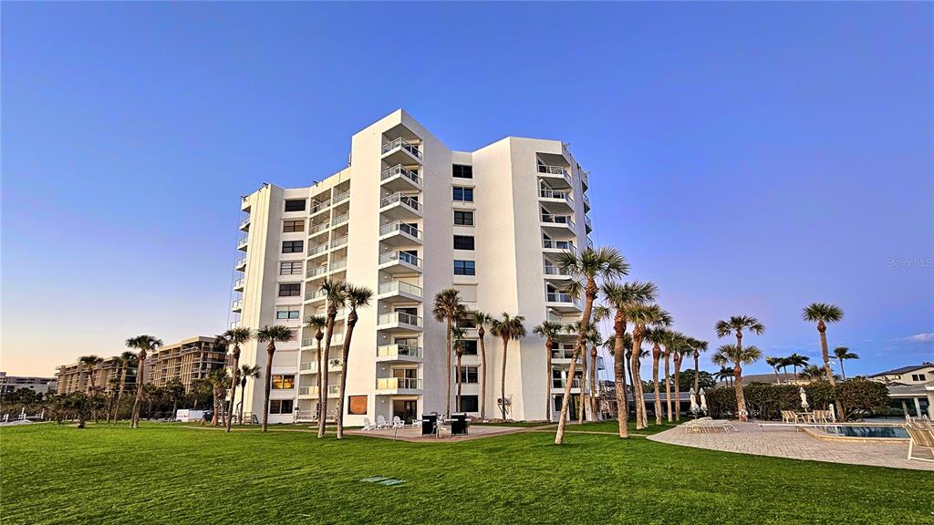 1000 LONGBOAT CLUB ROAD UNIT 304