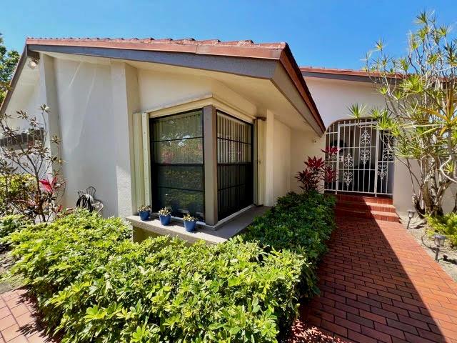 665 Hollows Circle, Deerfield Beach FL 33442