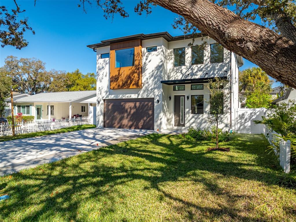 3215 W PRICE AVENUE