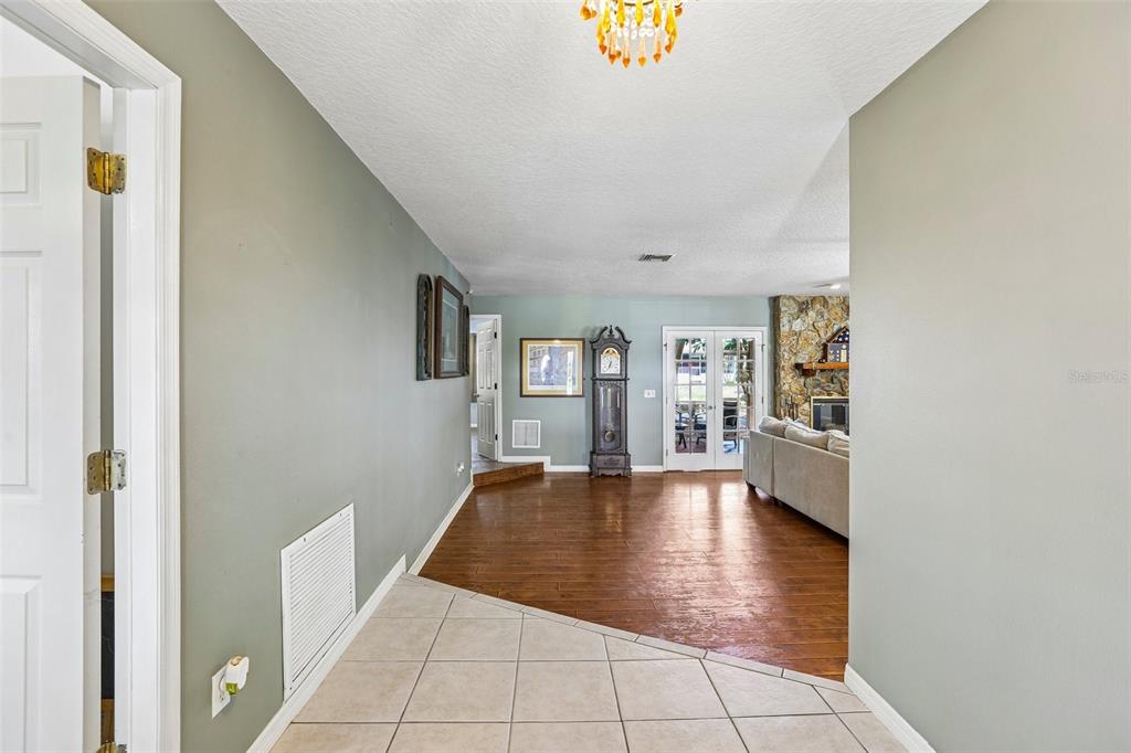 3131 N CANAL DRIVE, PALM HARBOR, FL — photo 4 of 30