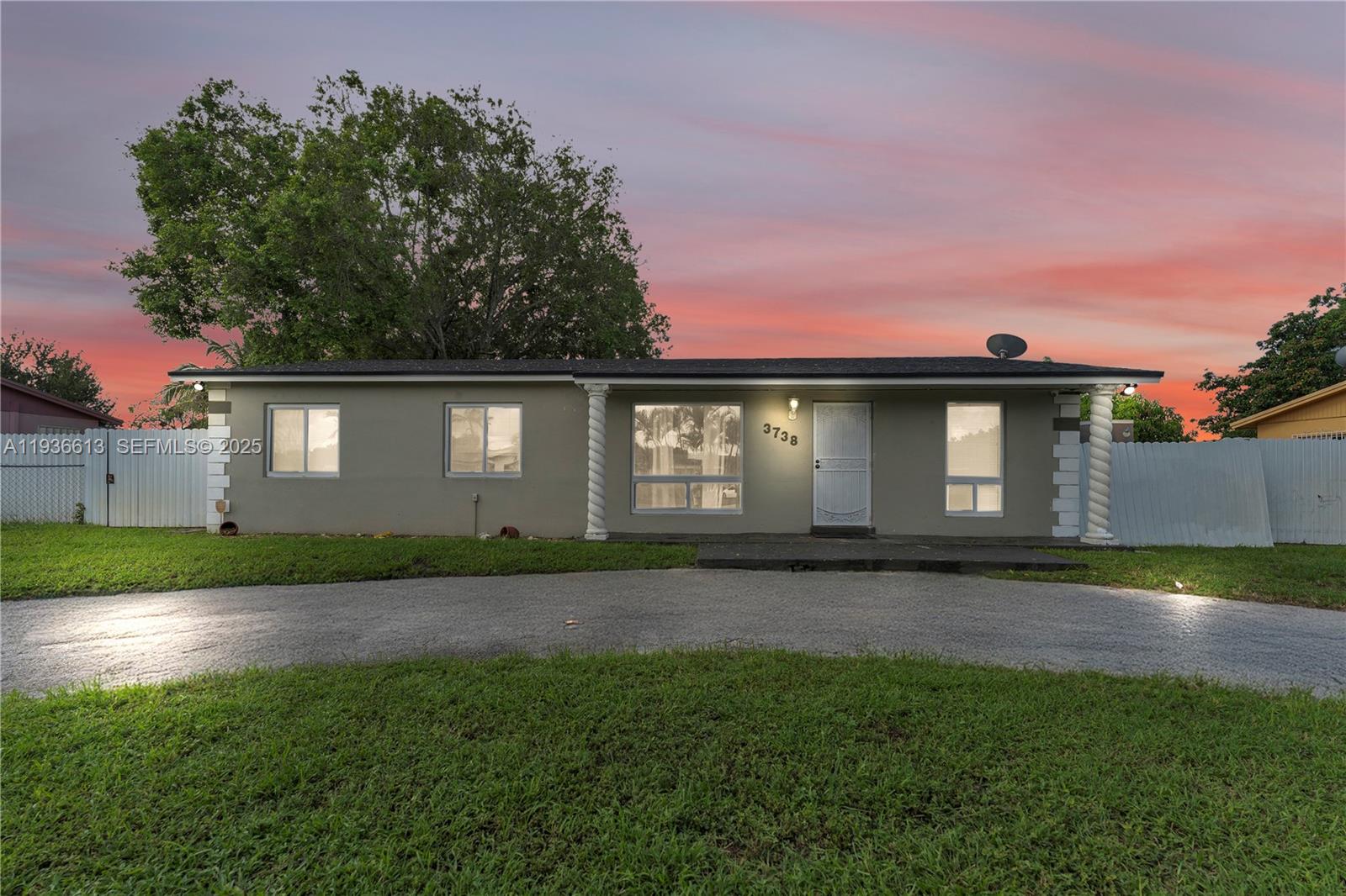 3738 NW 207th Dr, Miami Gardens FL 33055