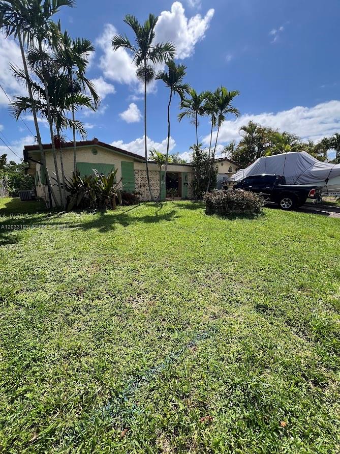 1881 NW 36th St, Oakland Park FL 33309