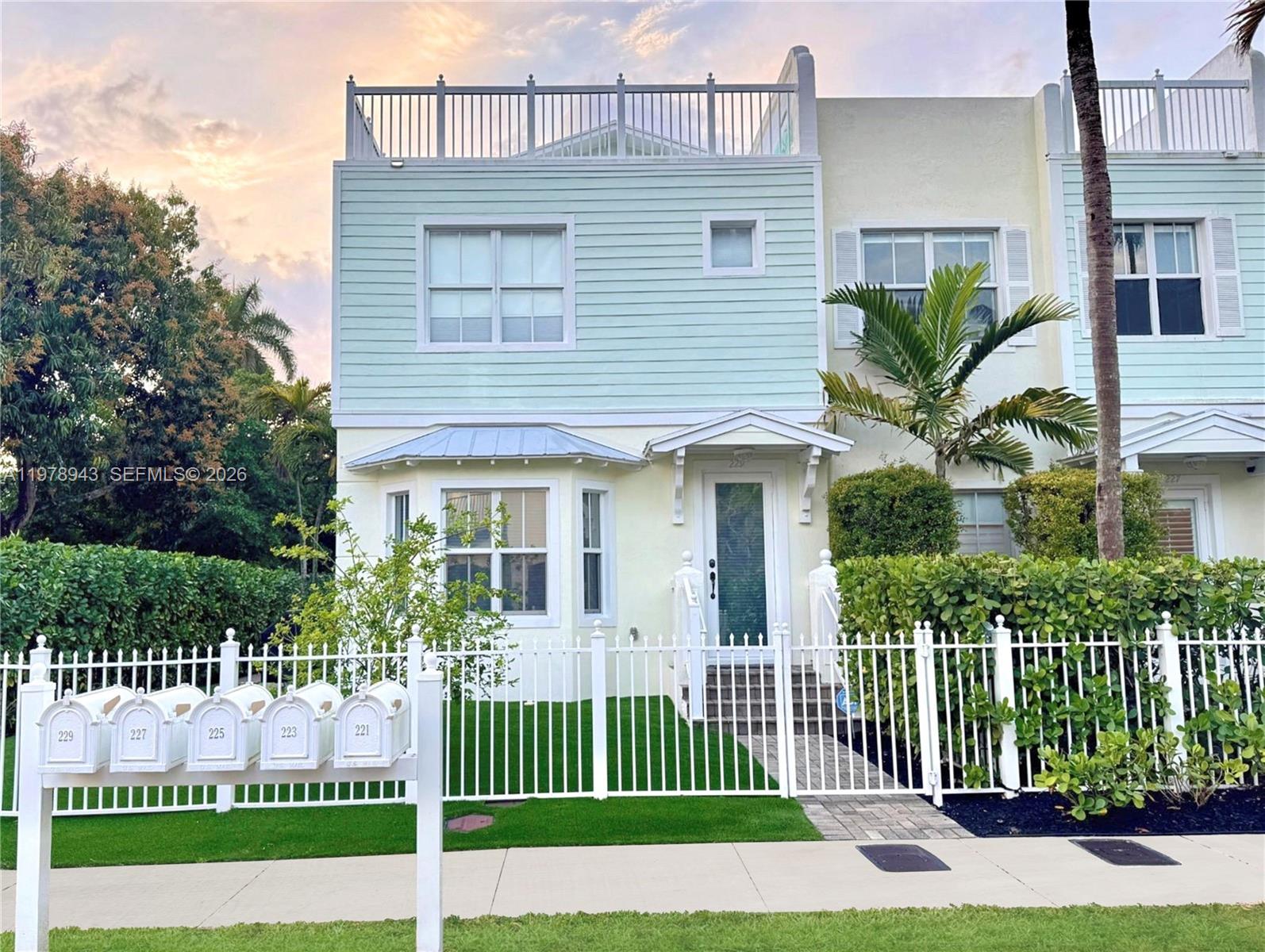 229 SW 9th Ave, Fort Lauderdale FL 33312