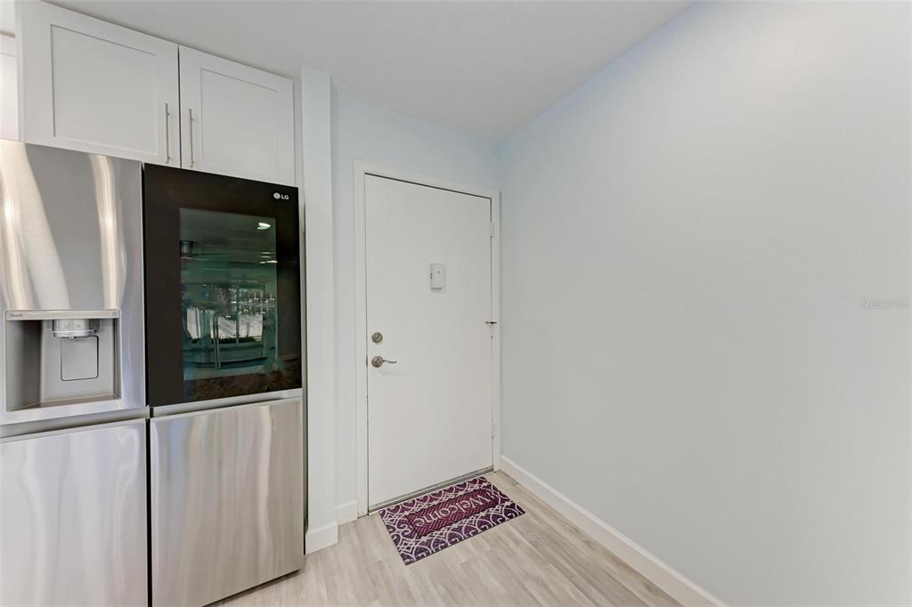 390 301 BOULEVARD W UNIT 8C, BRADENTON, FL — photo 4 of 30