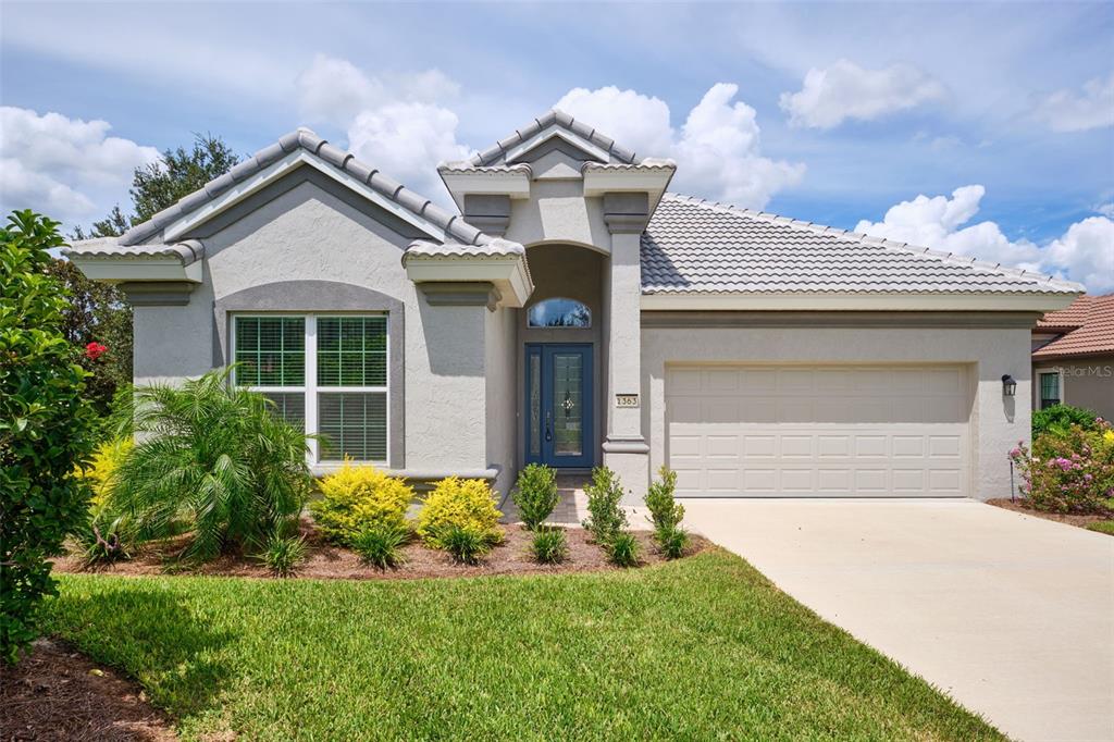 1363 W GREENMEADOW PATH