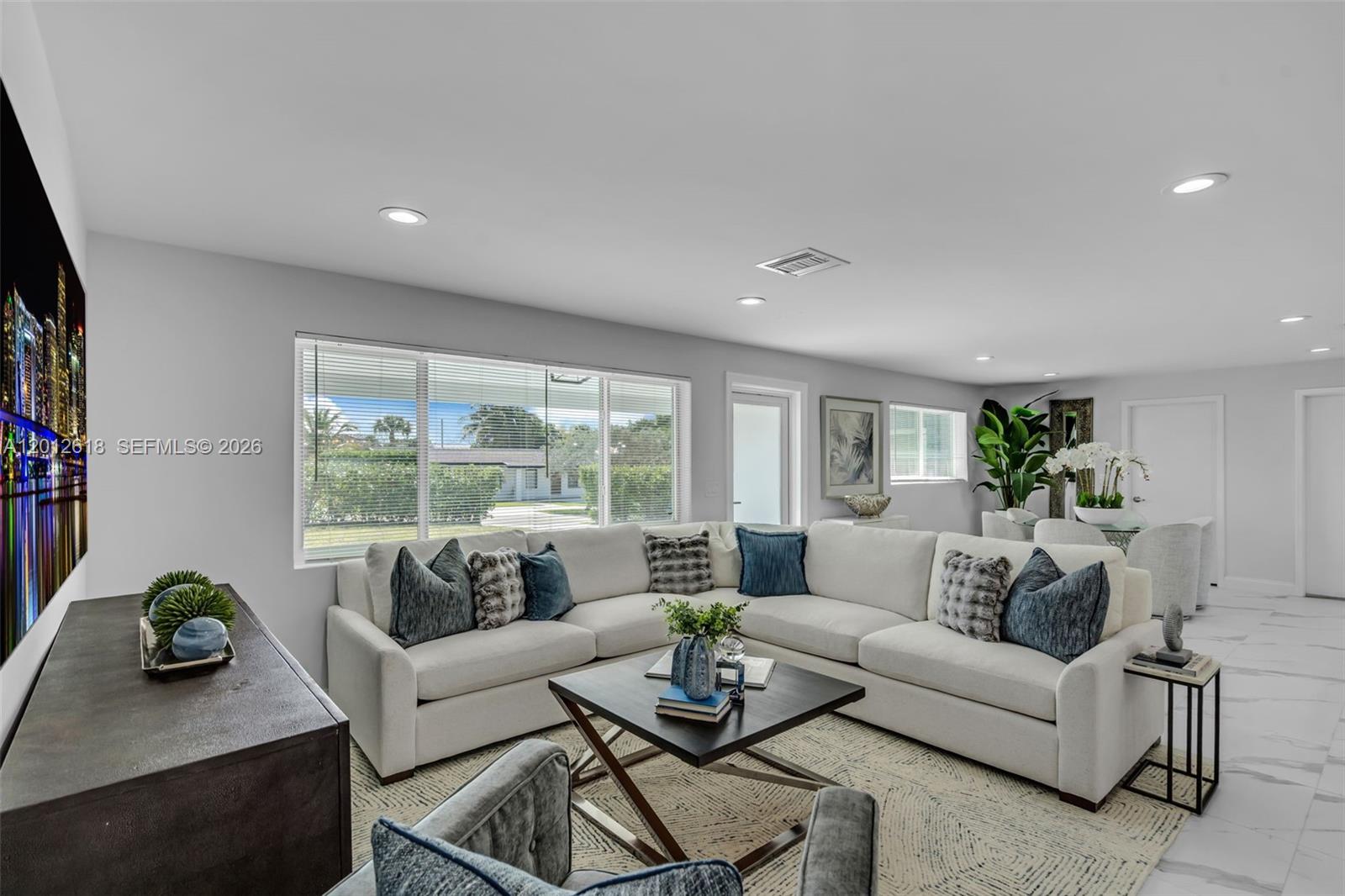 465 NW 11th St, Boca Raton FL 33432