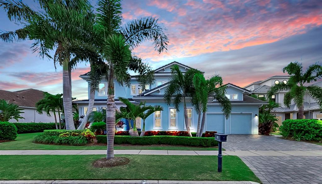 732 MANNS HARBOR DRIVE
