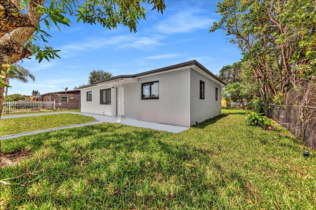 3381 NW 210th Ter, Miami Gardens FL 33056
