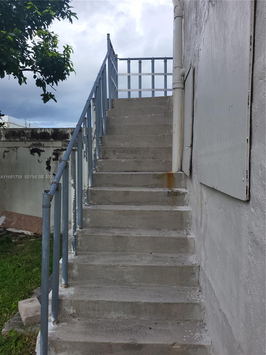 2 Story Building entrance — HOMESTEAD, FL