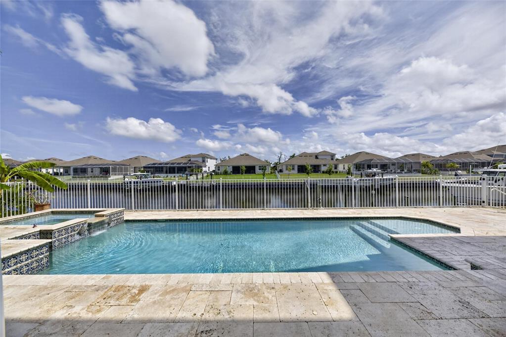 715 ISLEBAY DRIVE, APOLLO BEACH, FL — photo 3 of 30