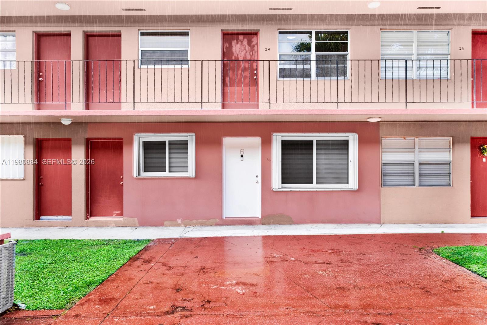 1281 W 29th St # 6, Hialeah FL 33012