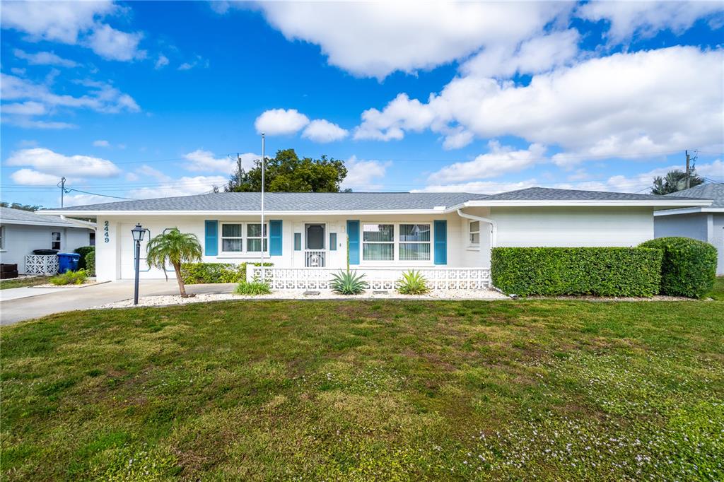 2449 BREAKWATER CIRCLE