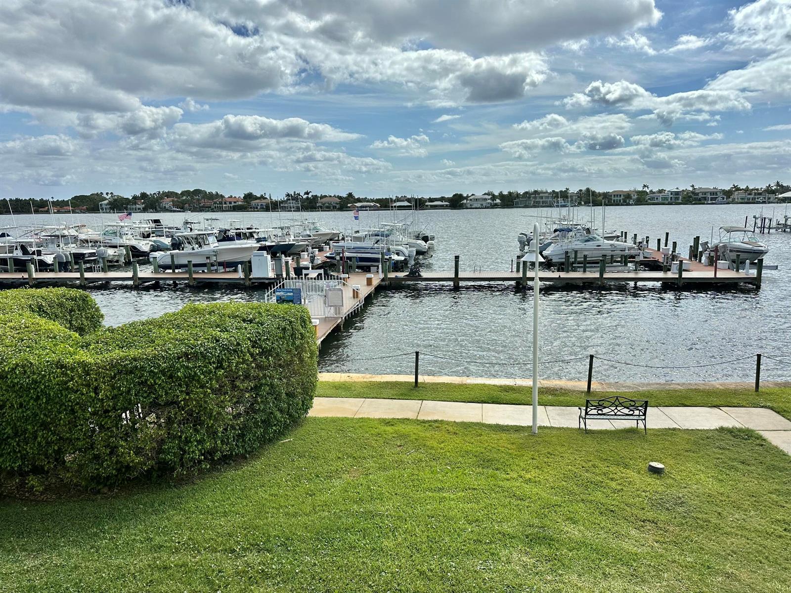 167 Yacht Club Way # 204, Hypoluxo FL 33462