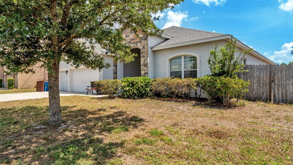 119 GERBER DAIRY ROAD, EAGLE LAKE, FL — photo 2 of 30