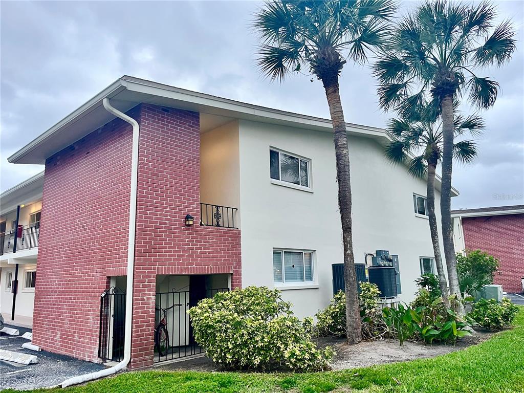 4550 OVERLOOK DRIVE NE UNIT 156