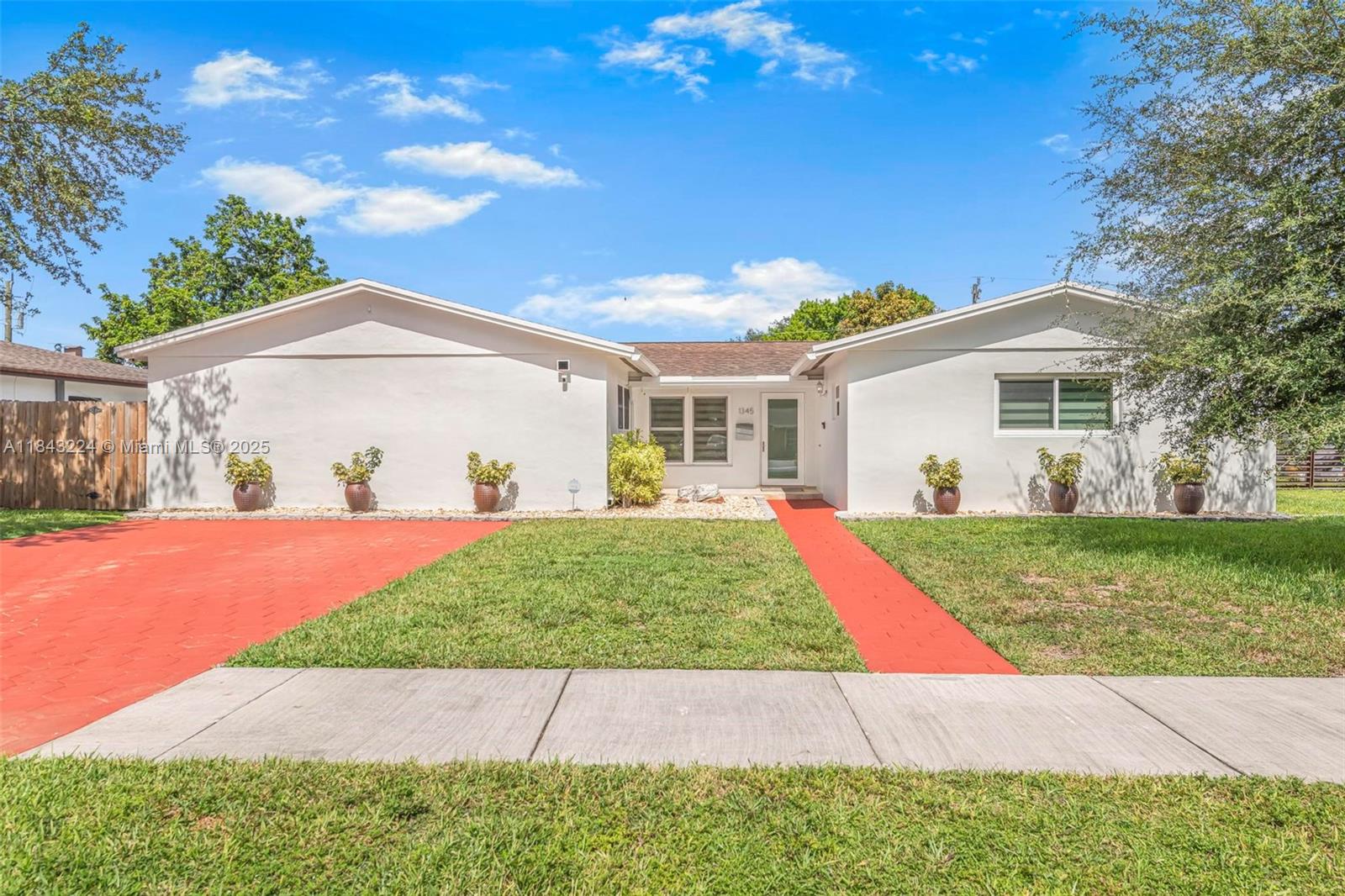 1345 SW 102nd Pl, Miami FL 33174
