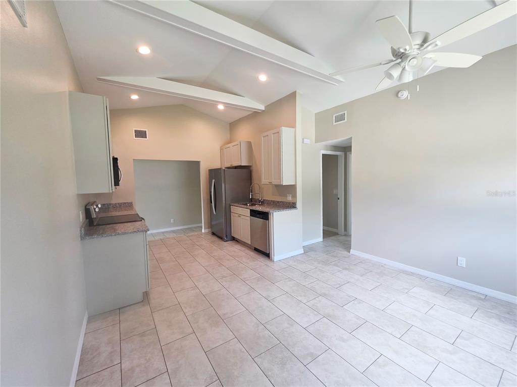 623 DEXTER DRIVE, DUNEDIN, FL — photo 4 of 29