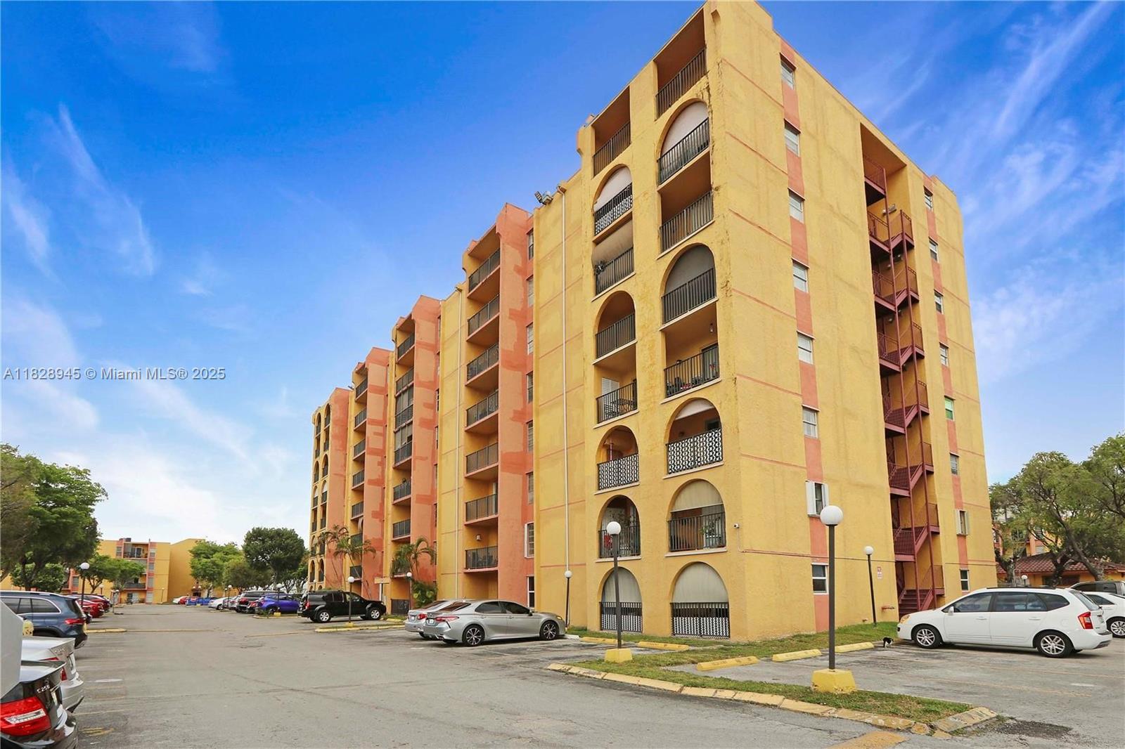 4717 NW 7th St # 10, Miami FL 33126