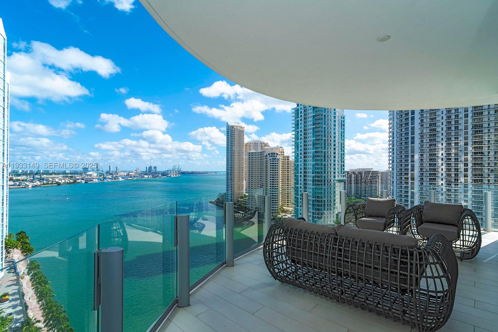 300 Biscayne Blvd Way # 1901, Miami FL 33131