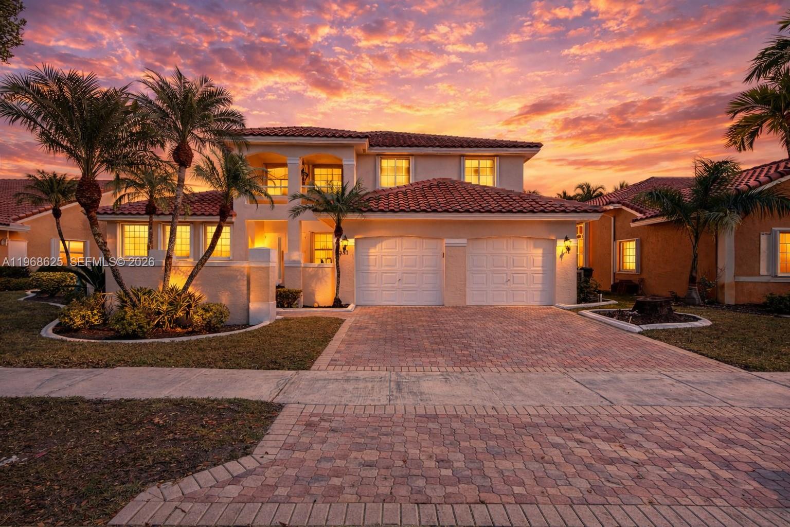 357 SW 188th Ter, Pembroke Pines FL 33029