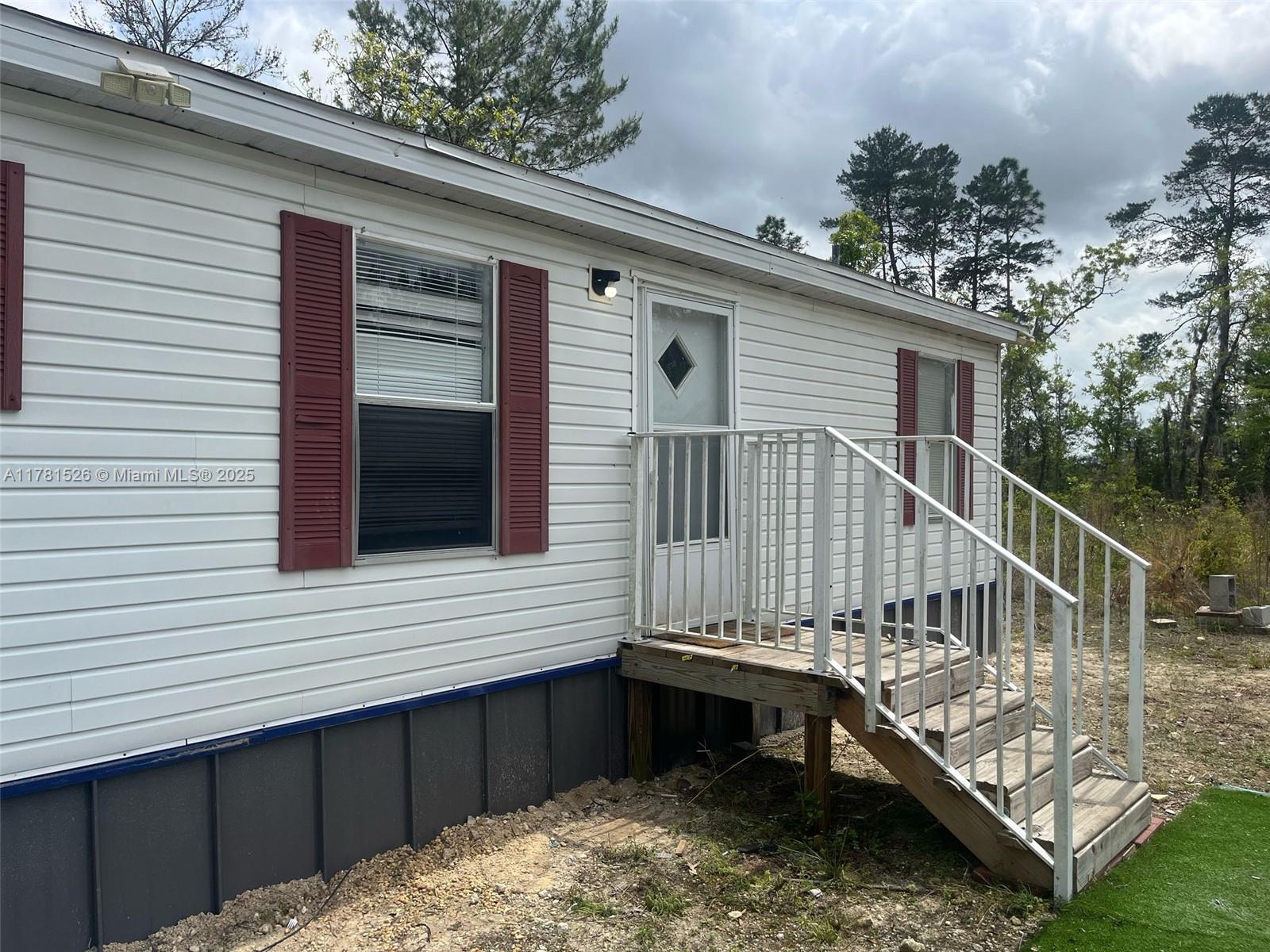 7551 NE 97th Ct, Other City - In The State Of Florida FL 32621