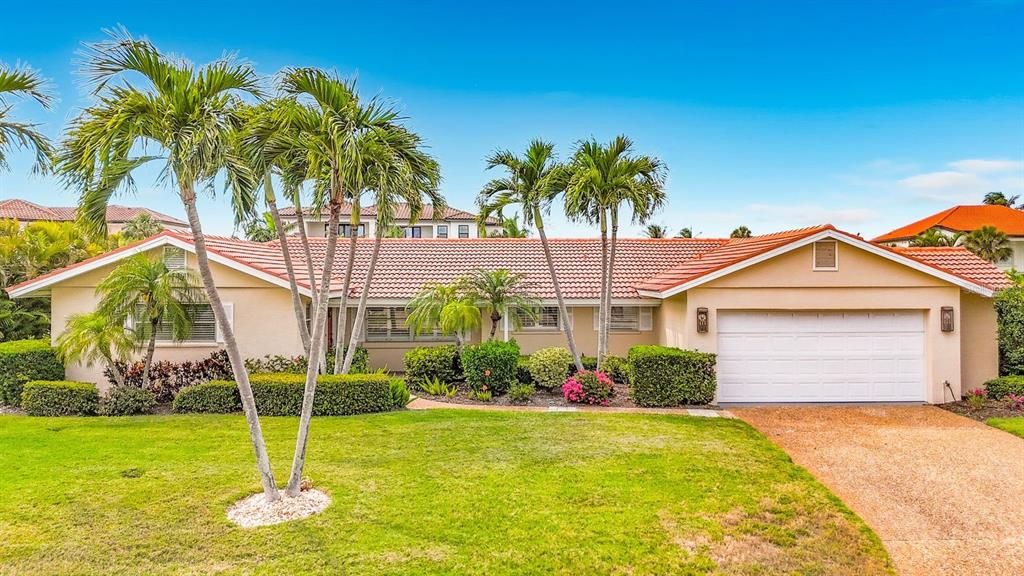 581 YARDARM LANE