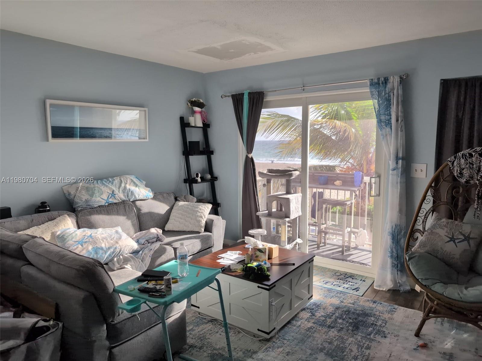 POMPANO BEACH, FL — photo 2 of 6