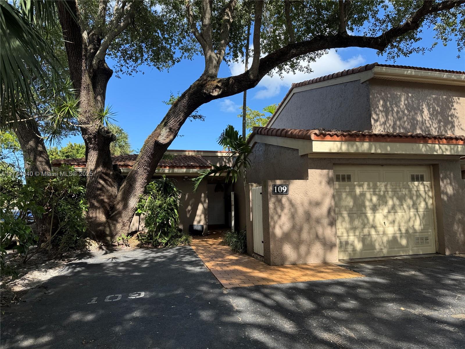 109 Heatherbrook Way # 146, Hollywood FL 33021