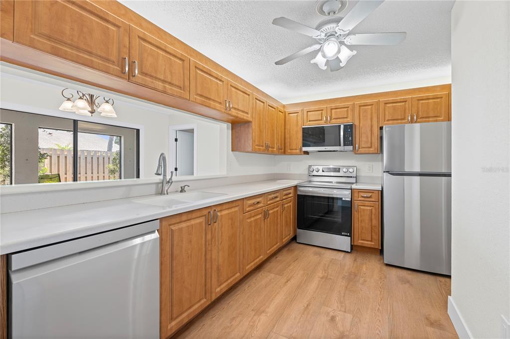 2835 74TH STREET W, BRADENTON, FL — photo 3 of 24