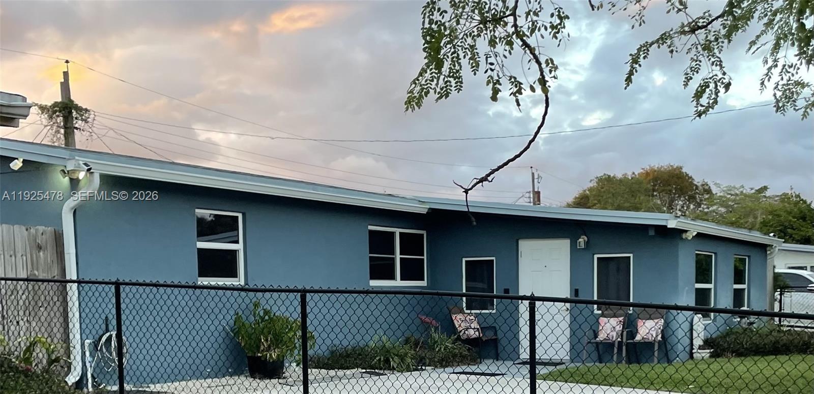 800 N 70th Ave, Hollywood FL 33024
