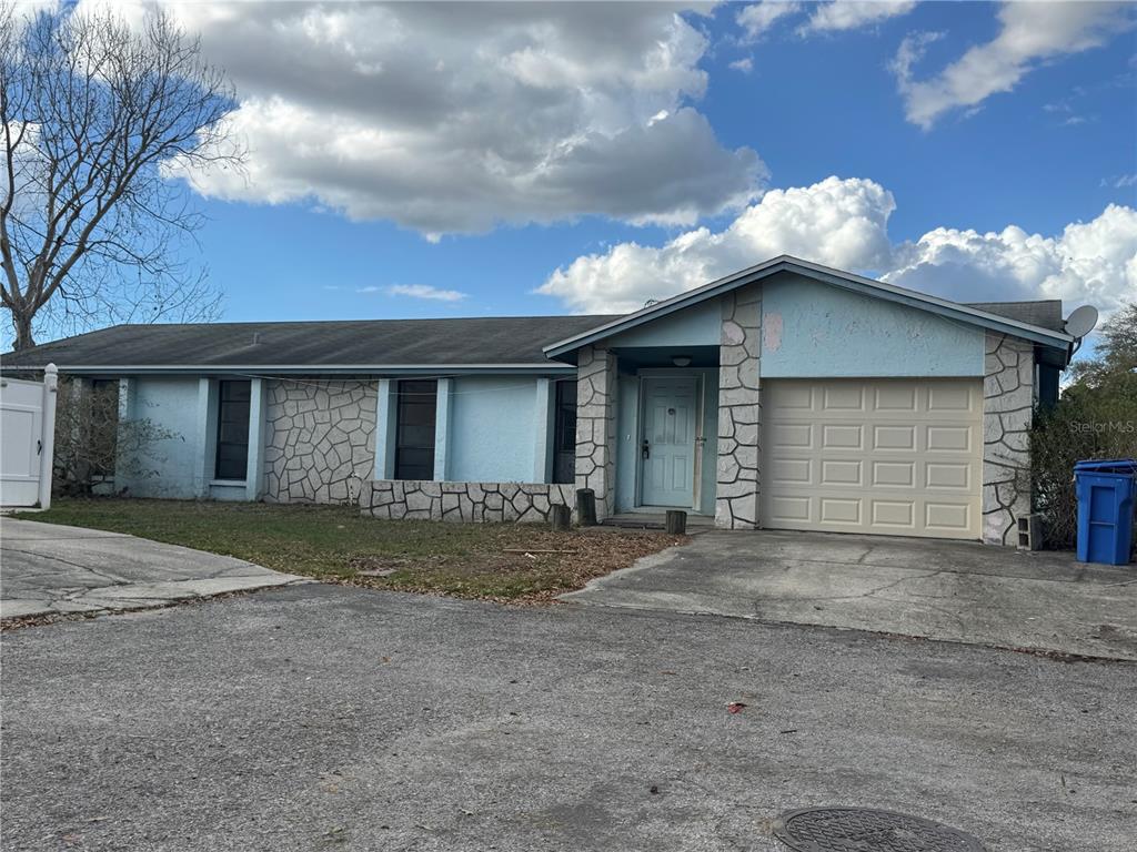 9501 CAMDEN HILL COURT