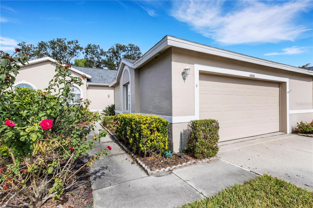 6935 STONEYWALK COURT