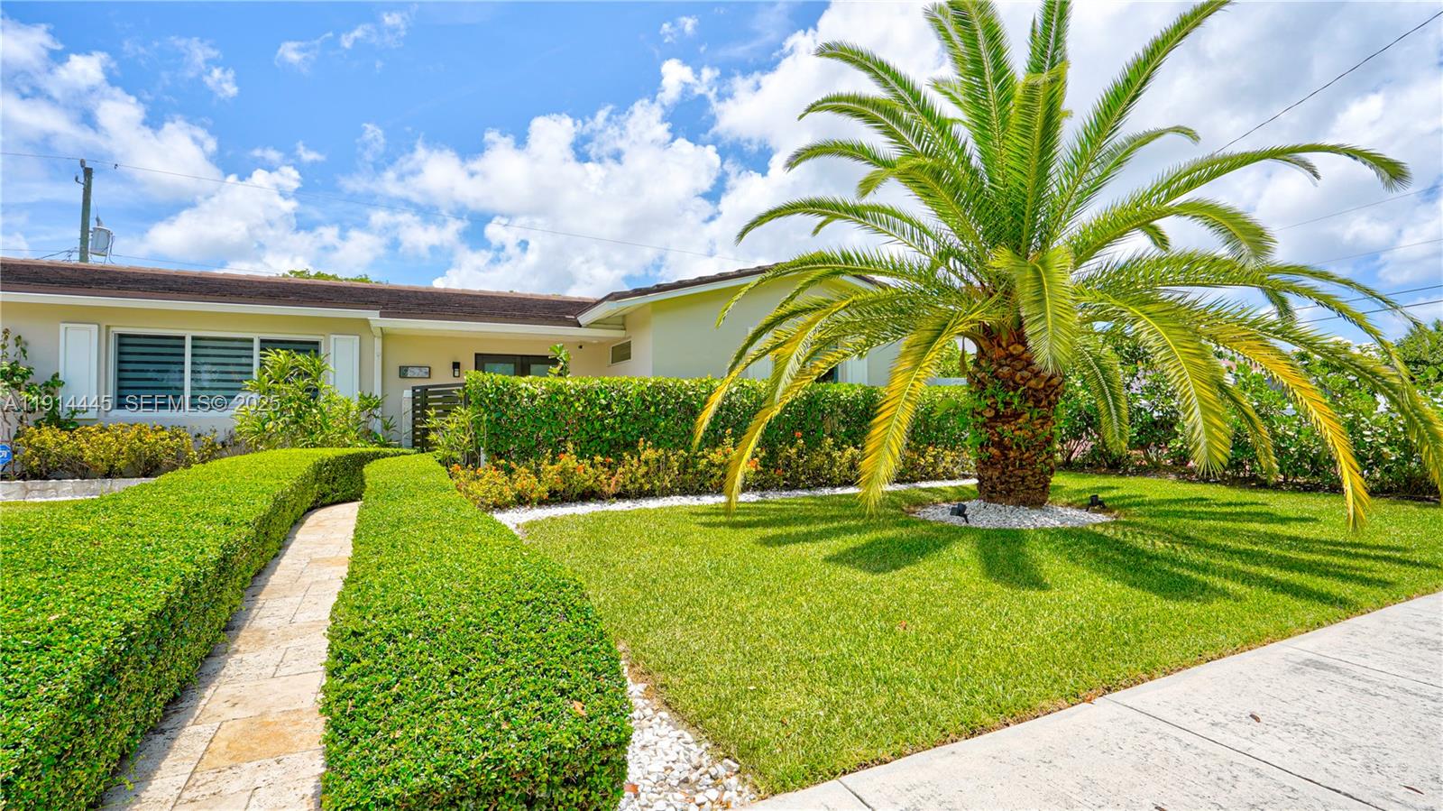 9573 SW 57th St, Miami FL 33173