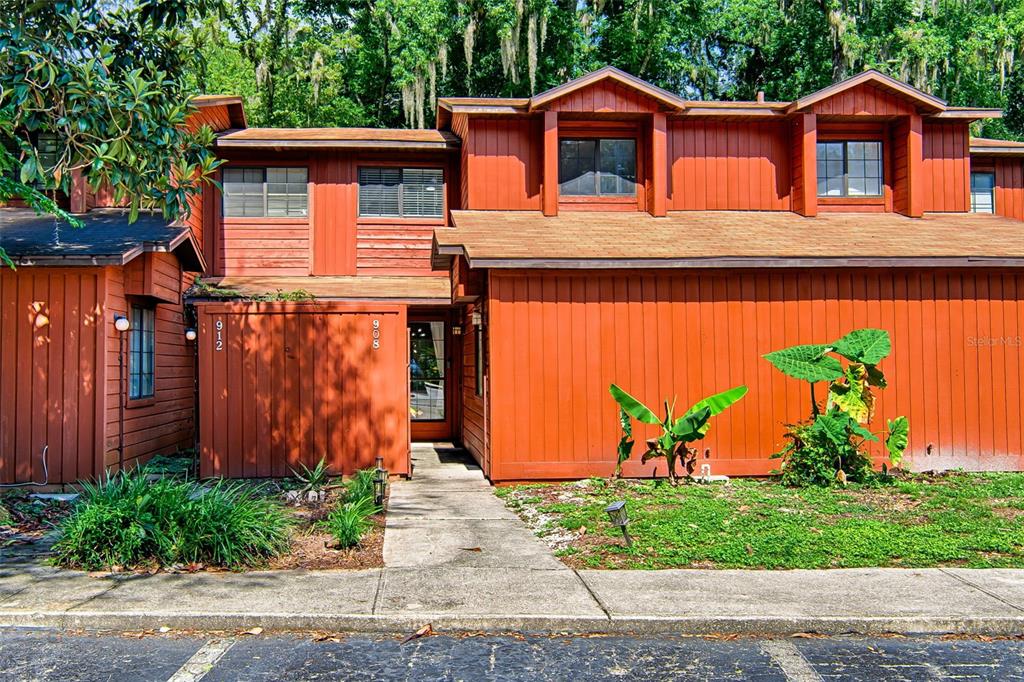 908 SW 55TH TERRACE