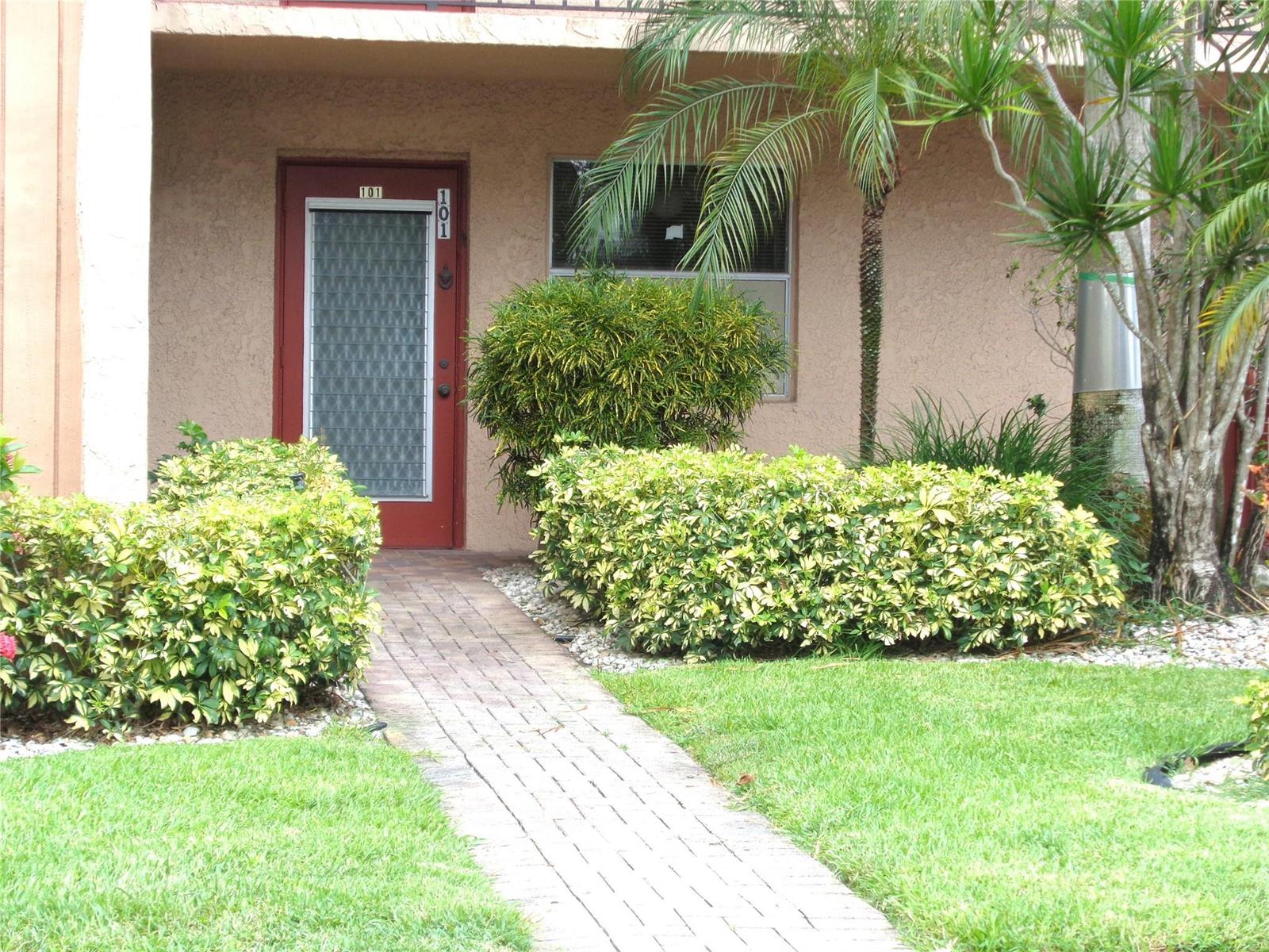 7320 Lake Circle Drive # 101, Margate FL 33063