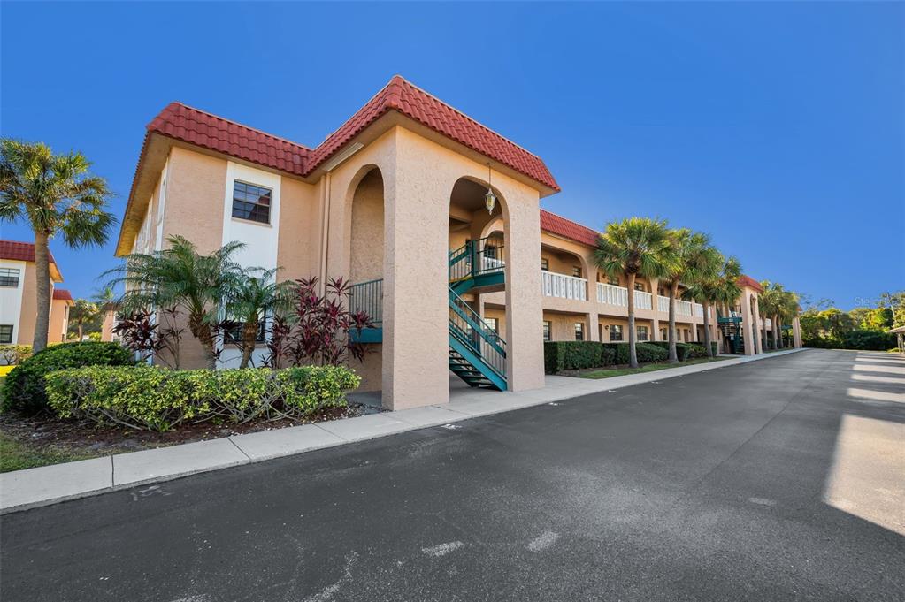 1750 BELLEAIR FOREST DRIVE UNIT A7