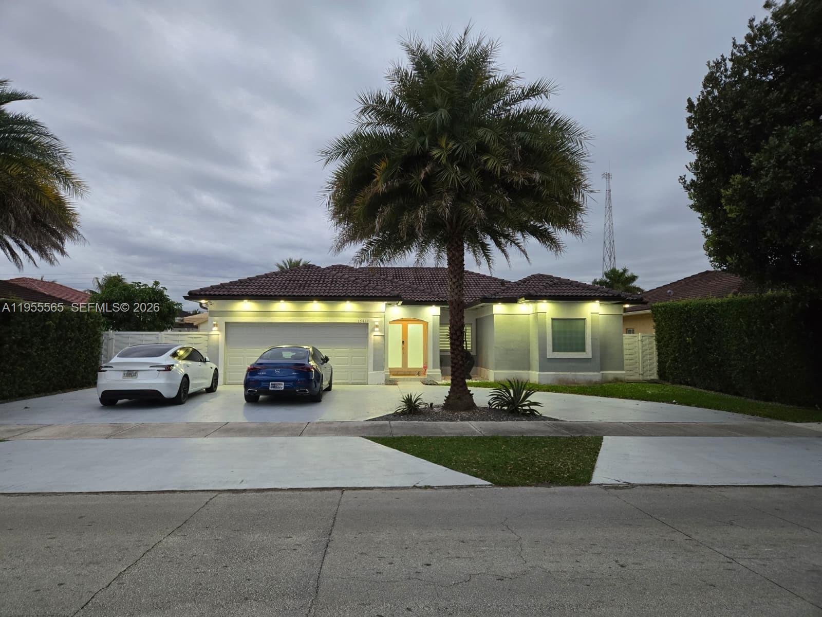 15412 SW 183rd Ter, Miami FL 33187