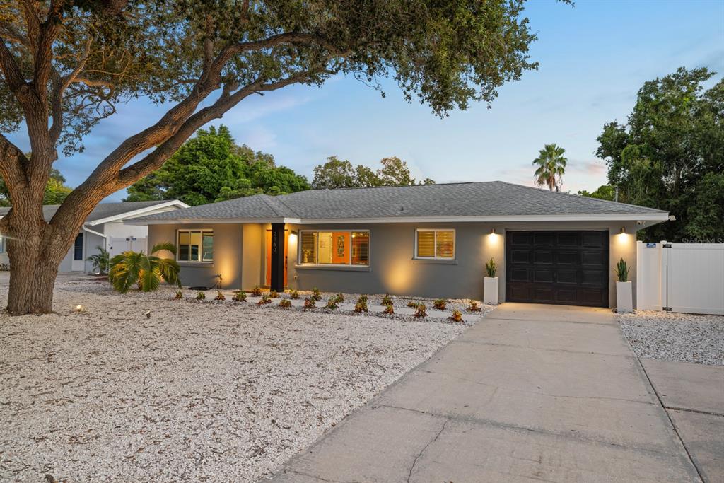 2160 SUNNYSIDE PLACE