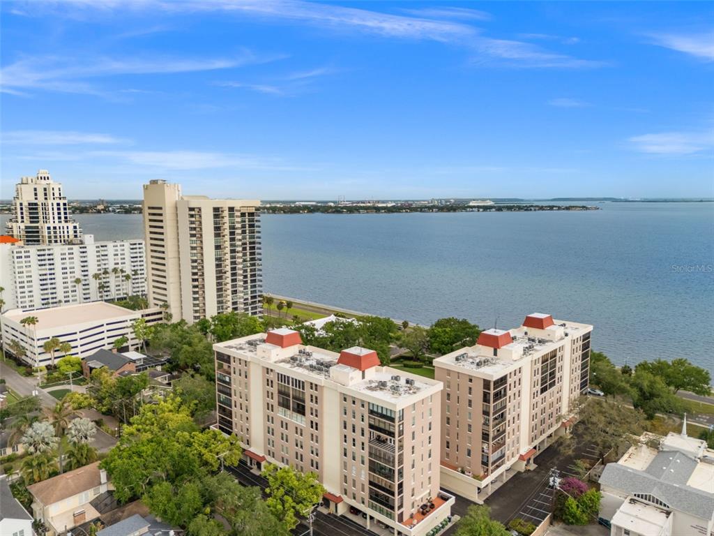 2403 S ARDSON PLACE UNIT 702B
