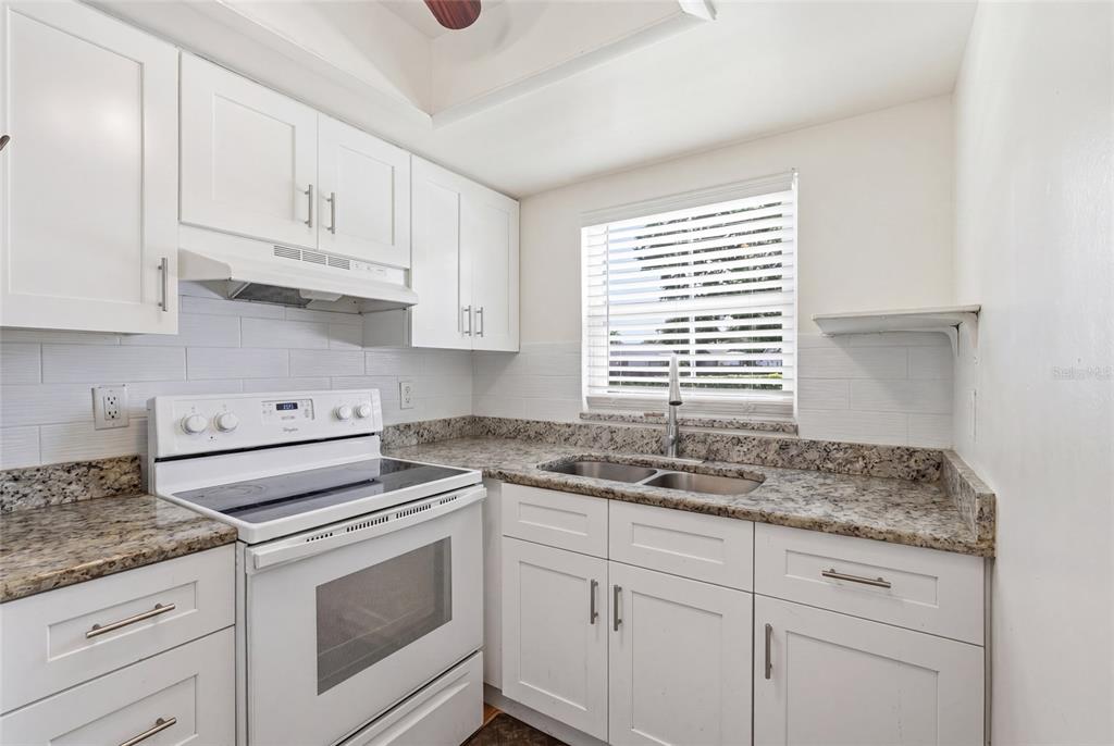 404 E ORLANDO AVENUE UNIT 11B, OCOEE, FL — photo 4 of 25