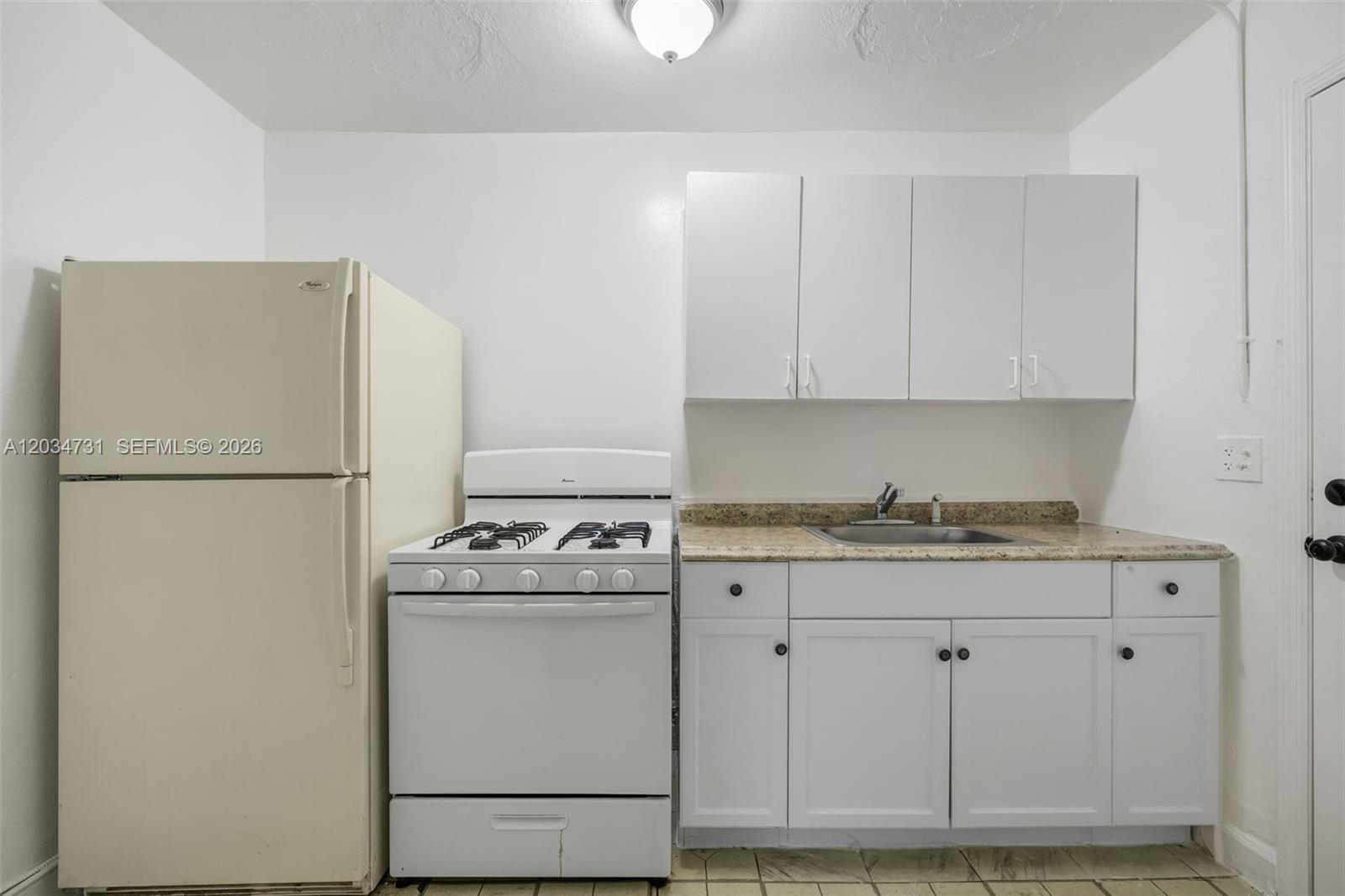 126 SW 18th Ave # 4, Miami FL 33135