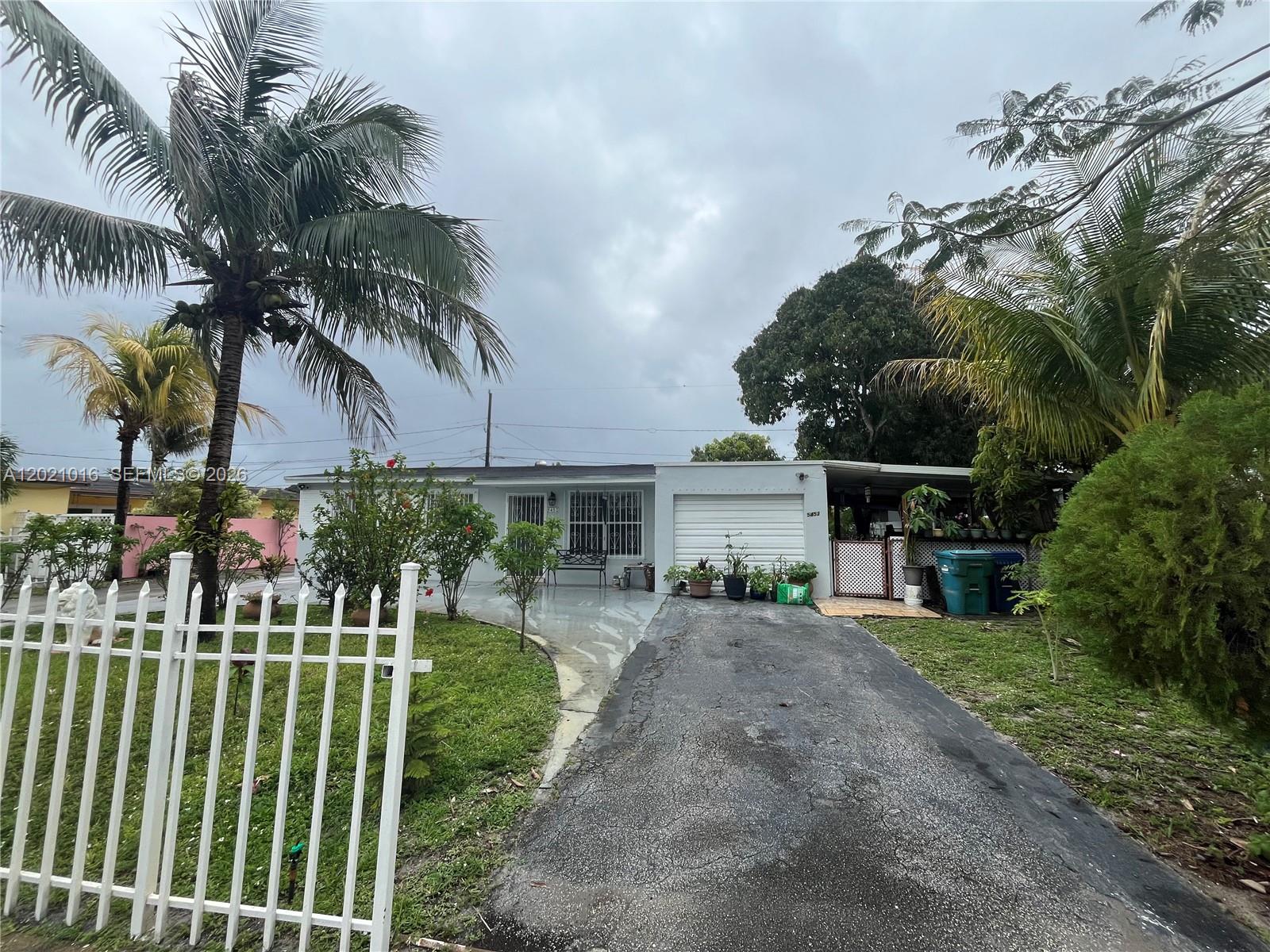 5452 NW 172nd TER, Miami Gardens FL 33055