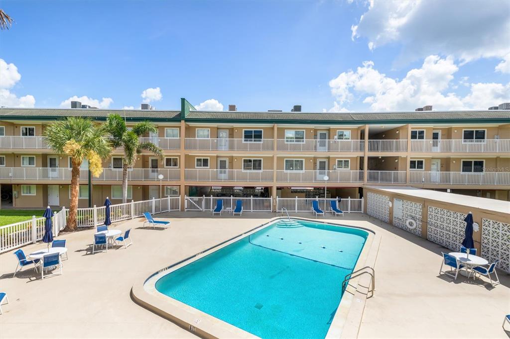 150 HARBORSIDE AVENUE UNIT 207