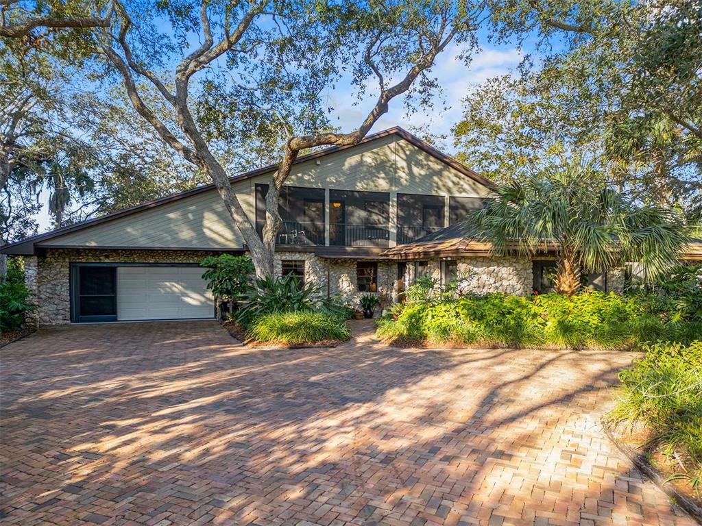 4390 SAXON DRIVE