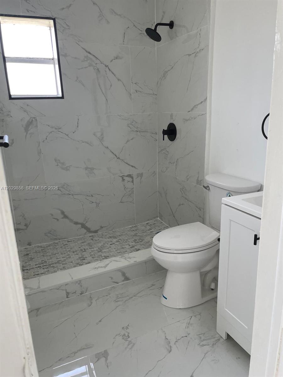 6021 Polk St # 4, Hollywood FL 33024