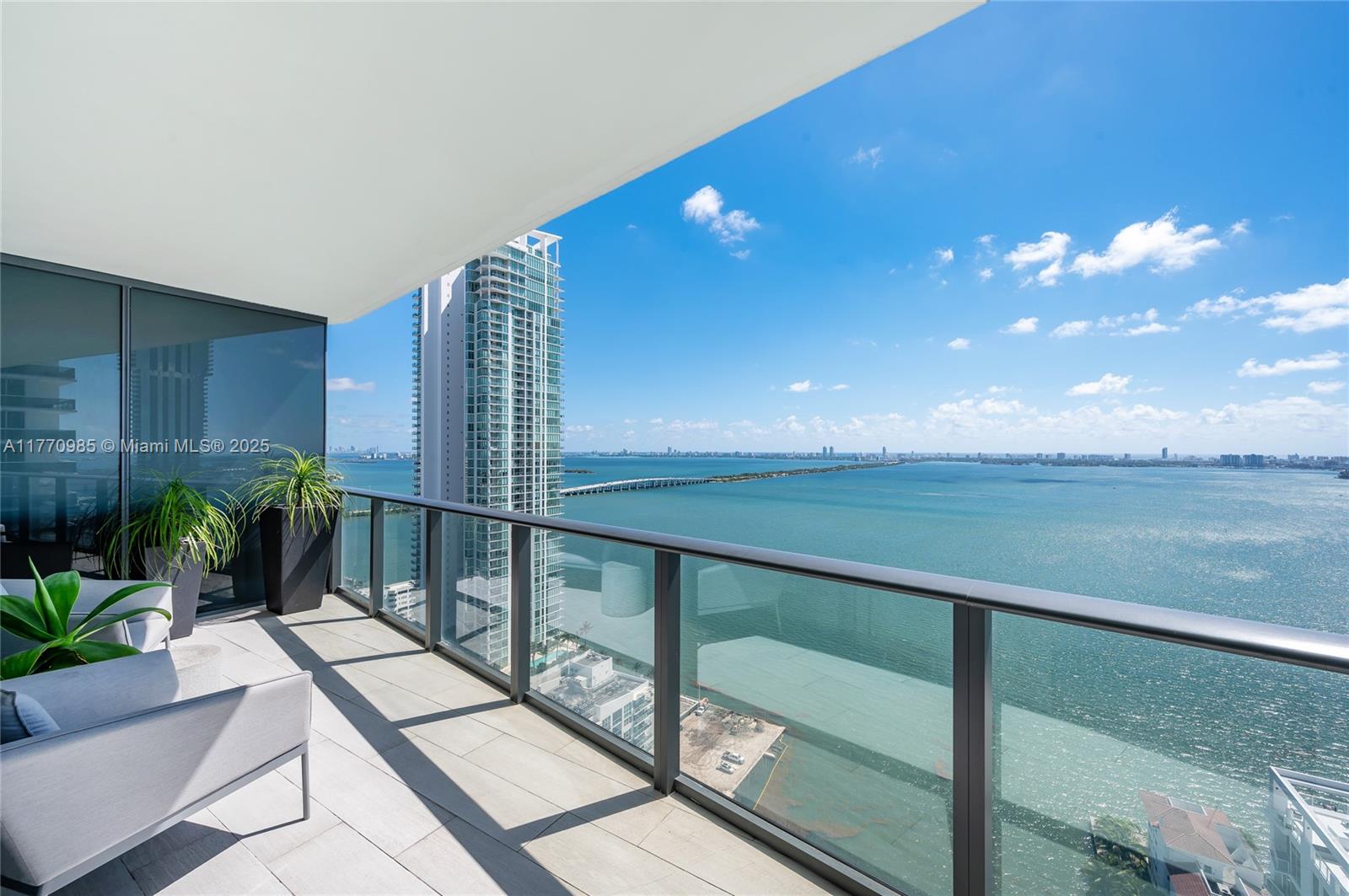 460 NE 28th St # 3208, Miami FL 33137