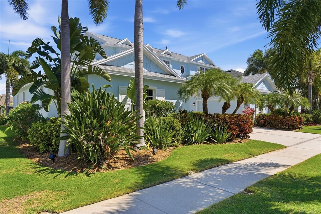 715 ISLEBAY DRIVE, APOLLO BEACH, FL — photo 2 of 30