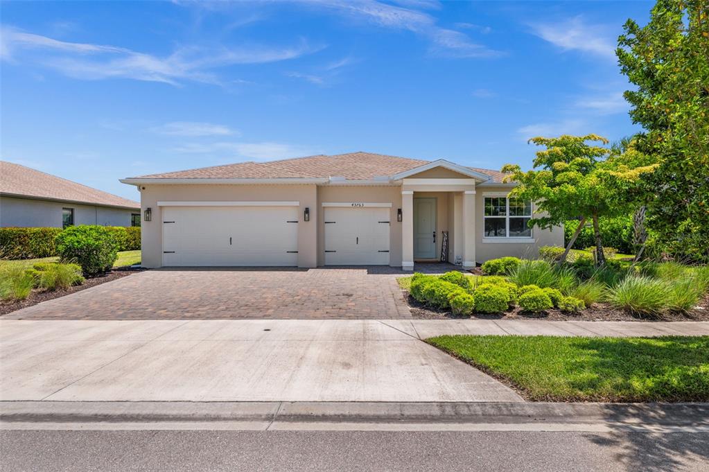 43763 LONGLEAF LANE