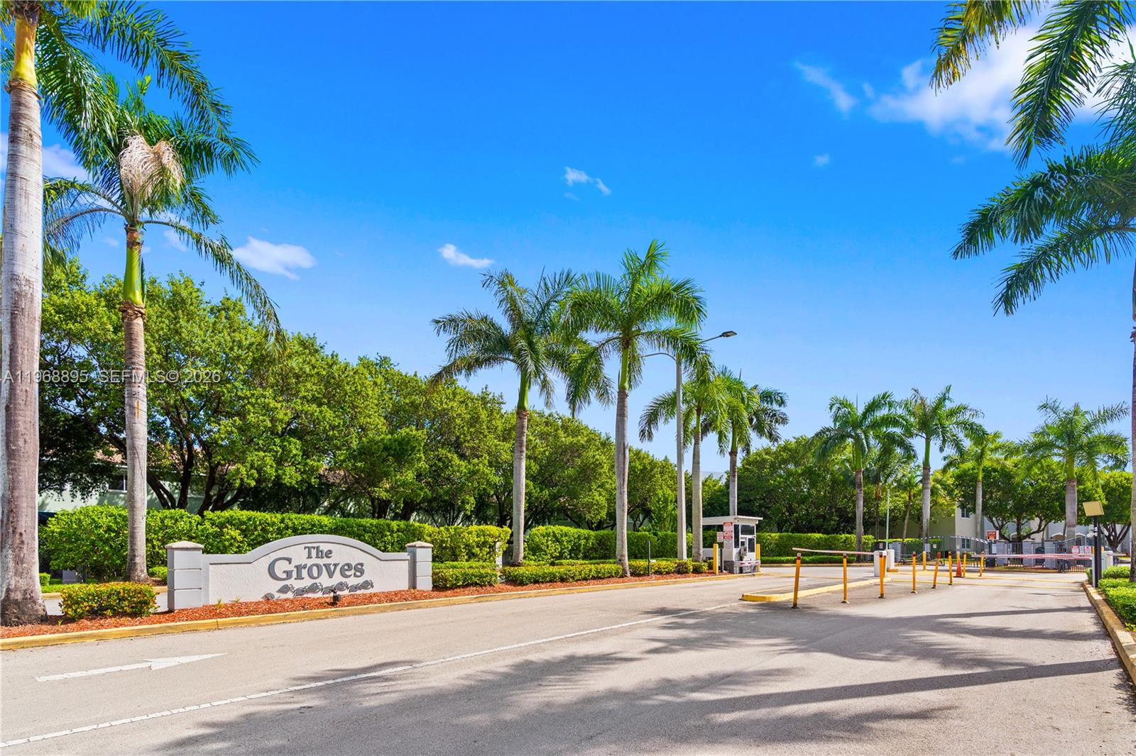 1621 SE 30th St, Homestead FL 33035
