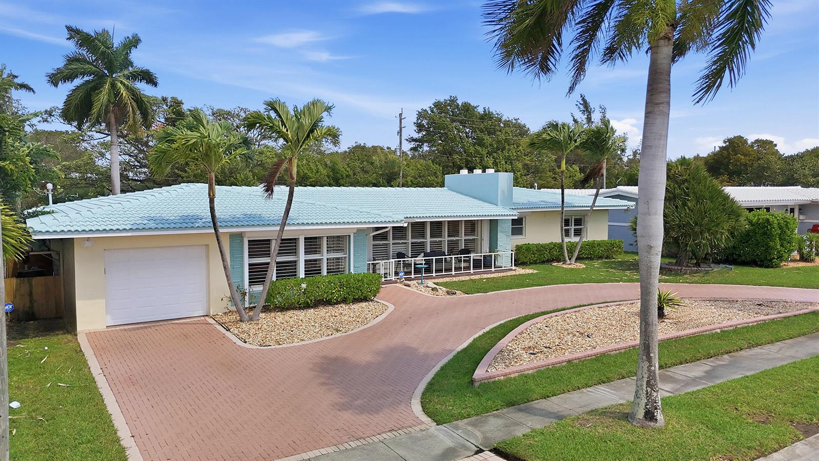 707 N Northlake Drive, Hollywood FL 33019